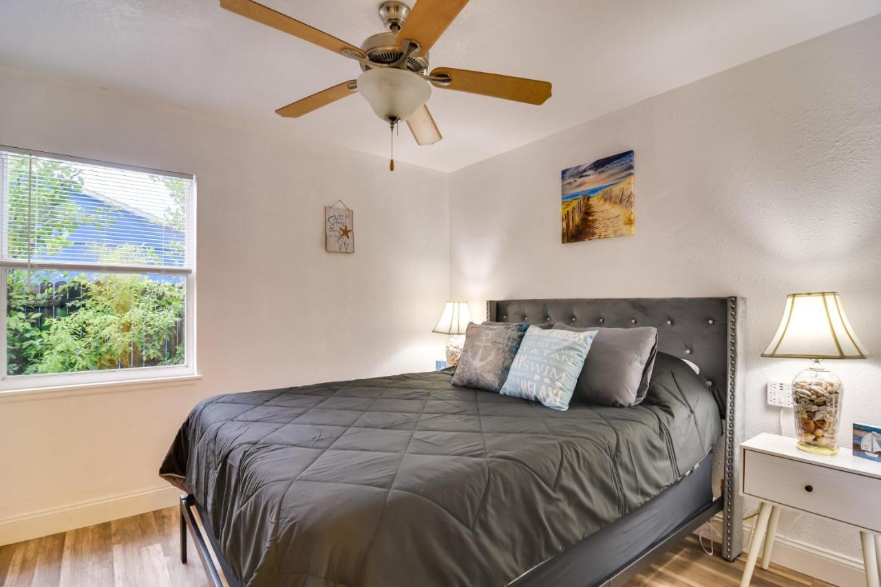 Pet-Friendly Gulfport Home Walkable Location! سانت بطرسبرج المظهر الخارجي الصورة